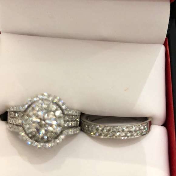 Engagement ring with a band, Rogers and Holland - Picture 3 of 5